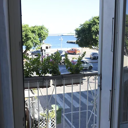 Laura & Gianni Apartment *